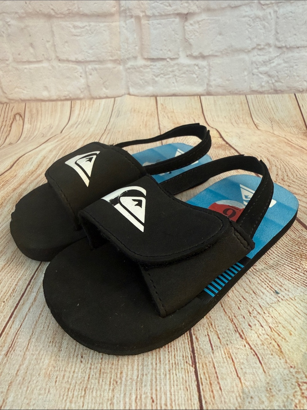 Quiksilver Kids Black Slides with Blue Footbed- Size 6 Baby